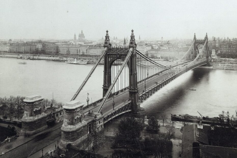 Elisabeth Bridge 1913 Budapest