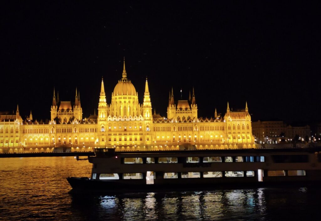 Budapest Boat Cruise Danube river